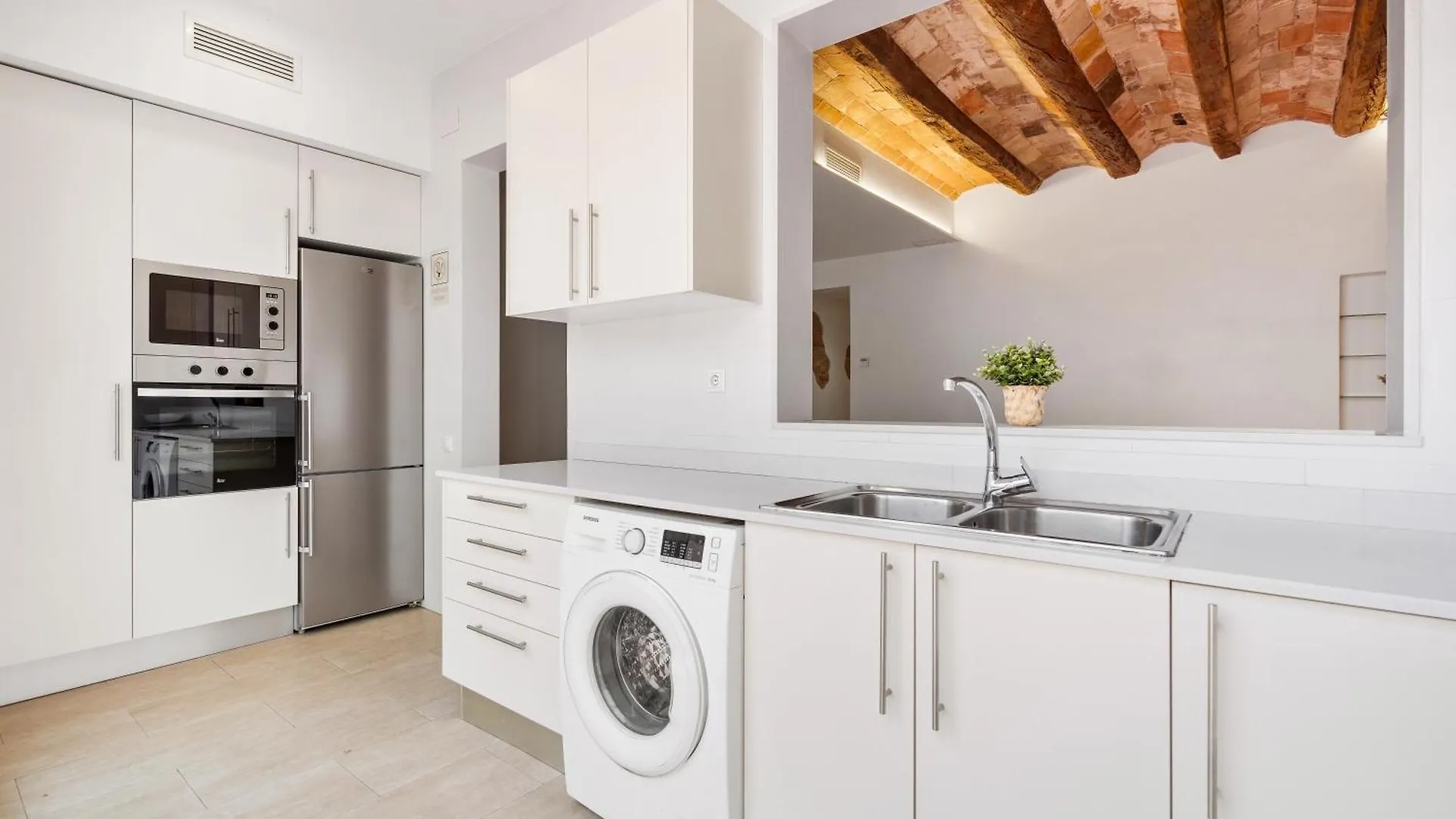 Grcia Charm Sunlit Terrace, Ac & Exposed Brick Apartment Barcelona 0*,  Spain
