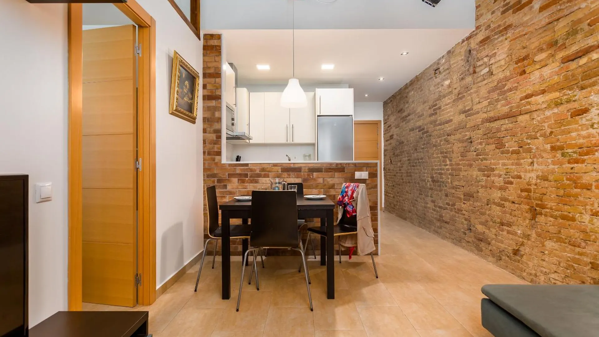 Grcia Charm Sunlit Terrace, Ac & Exposed Brick Apartment Barcelona Spain